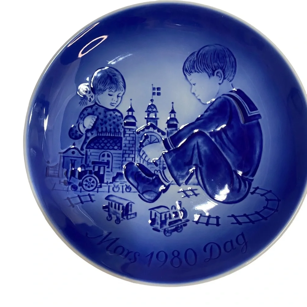 DESIREE DENMARK Decorative Christmas Plate 1980 Old Copenhagen Blue